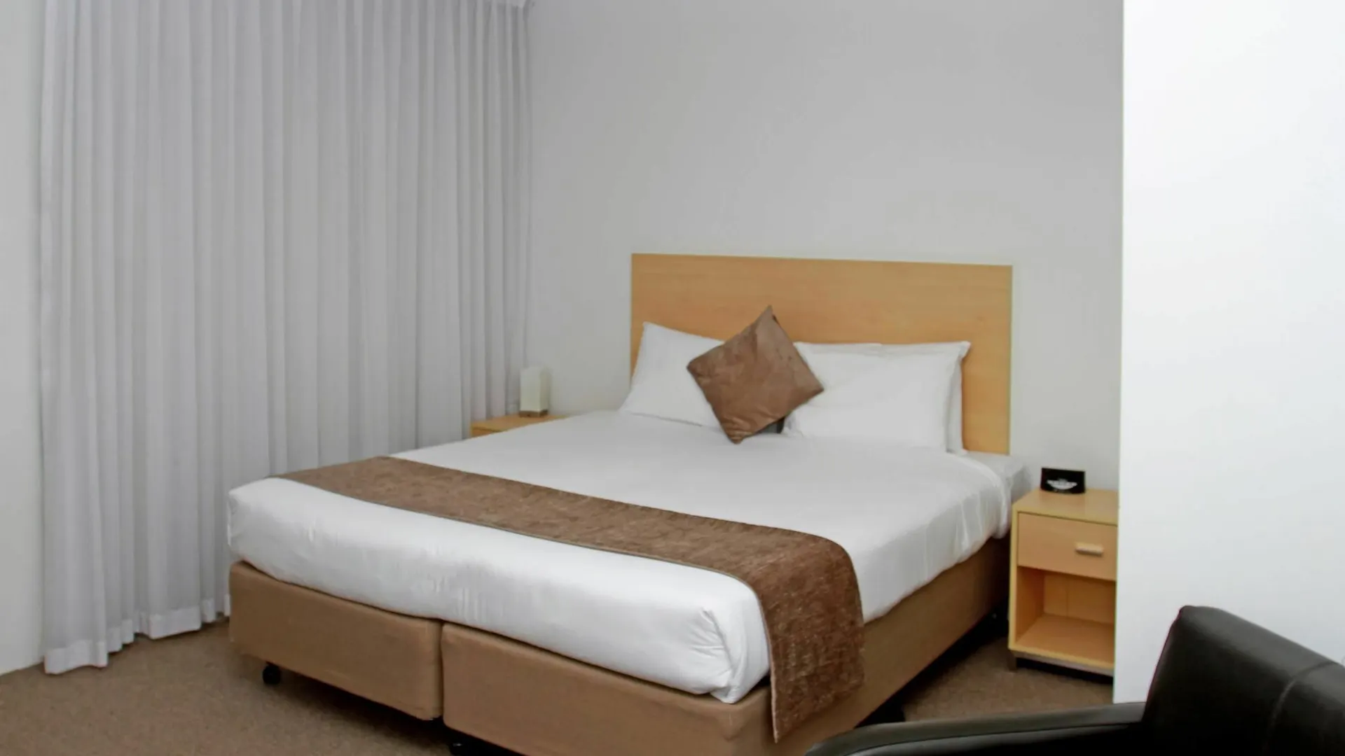 Perth Ascot Central Apartment Hotel Official